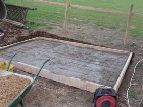 This is the BH 1360 about to go onto the concrete slabs. On the 20/03/2008
